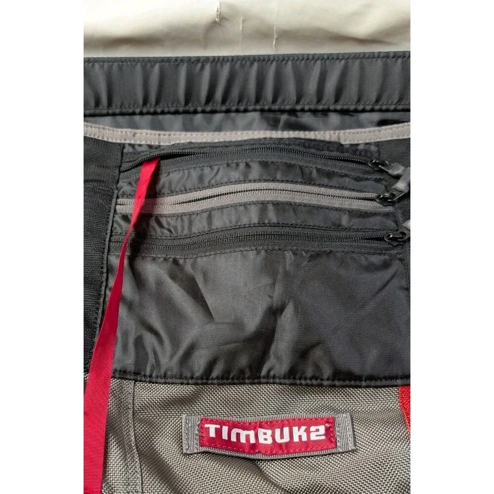 Timbuk2 Classic Messenger Laptop Bag Medium Gray Red Crossbody Waterproof